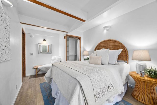 360 36th Avenue, Santa Cruz, CA 95062