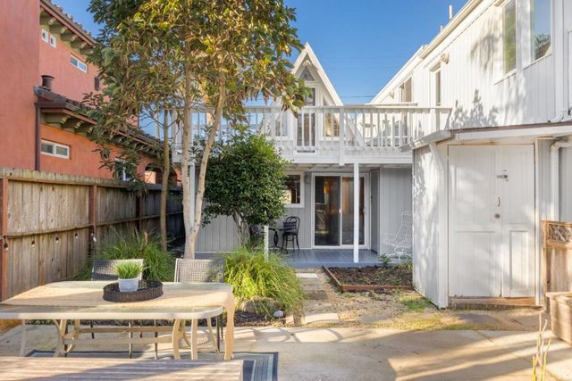 360 36th Avenue, Santa Cruz, CA 95062