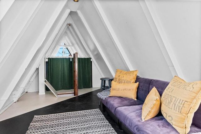 360 36th Avenue, Santa Cruz, CA 95062