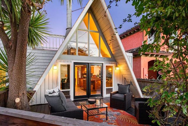 360 36th Avenue, Santa Cruz, CA 95062