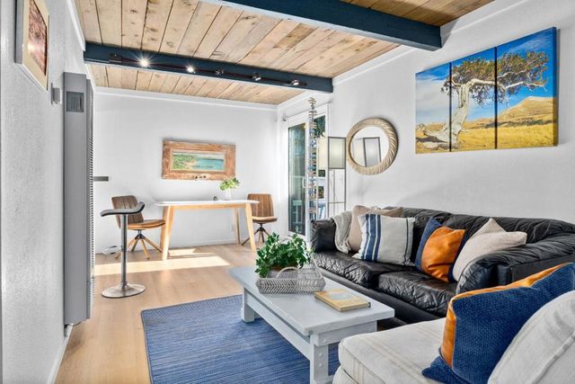 360 36th Avenue, Santa Cruz, CA 95062