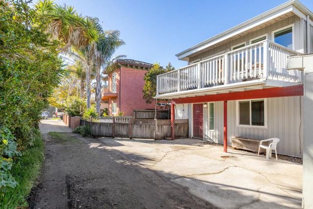 360 36th Avenue, Santa Cruz, CA 95062