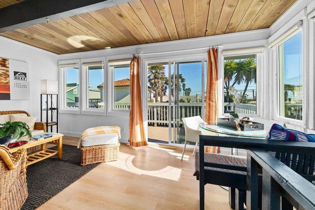 360 36th Avenue, Santa Cruz, CA 95062