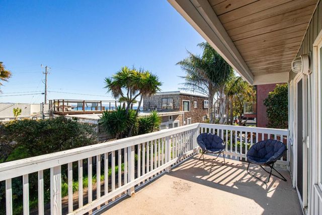 360 36th Avenue, Santa Cruz, CA 95062