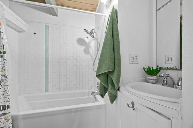 360 36th Avenue, Santa Cruz, CA 95062