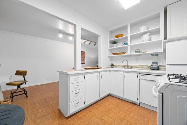 360 36th Avenue, Santa Cruz, CA 95062