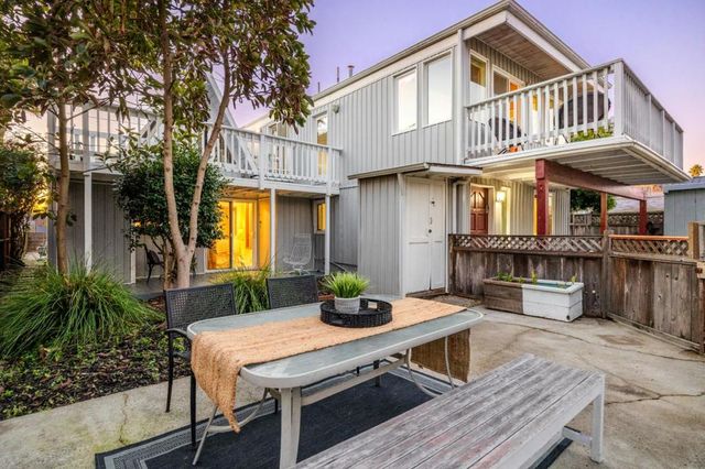 360 36th Avenue, Santa Cruz, CA 95062