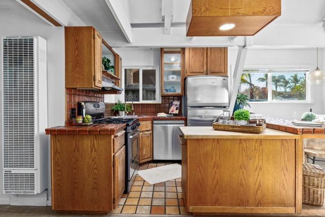 360 36th Avenue, Santa Cruz, CA 95062