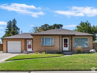 5766 S WOOD CIR, Murray, UT 84107