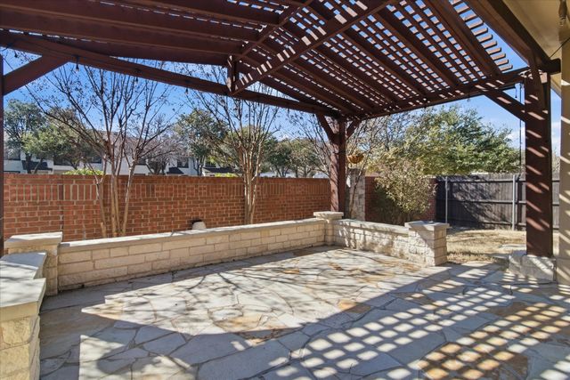 2324 Lynbridge Circle, Plano, TX 75025