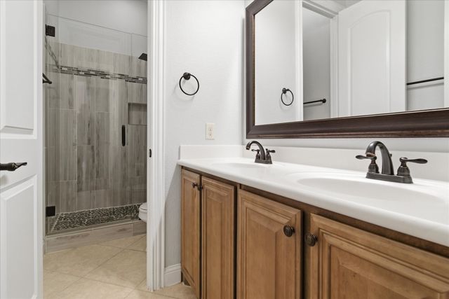 2324 Lynbridge Circle, Plano, TX 75025