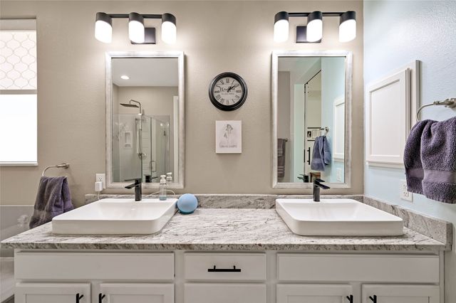 4142 Las Brisas, Santa Fe, NM 87507