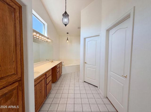 1207 E CLEARVIEW Drive, Casa Grande, AZ 85122