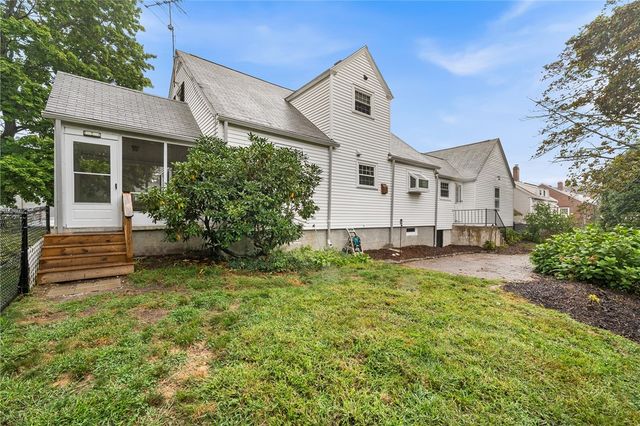 3714 Mendon Road, Cumberland, RI 02864