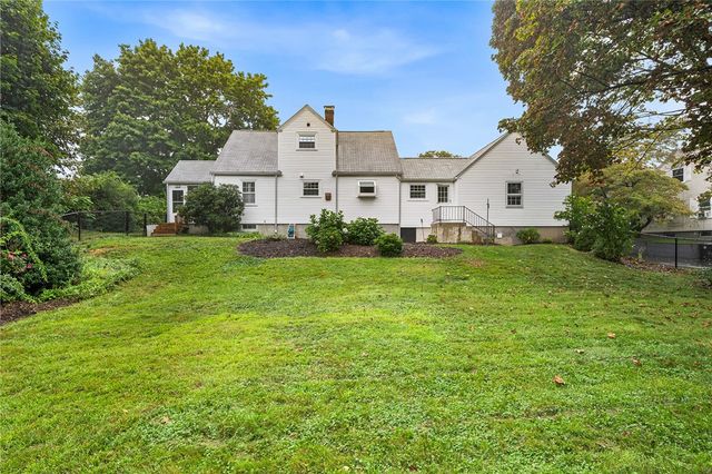 3714 Mendon Road, Cumberland, RI 02864