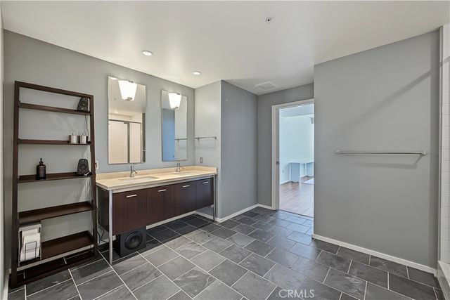 1155 S S Grand Avenue 1601, Los Angeles, CA 90015