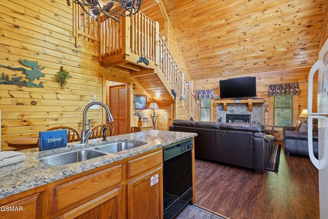 1824 Trout Way, Sevierville, TN 37862