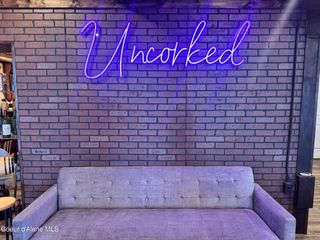 9443 N Government Way, Hayden, ID 83835