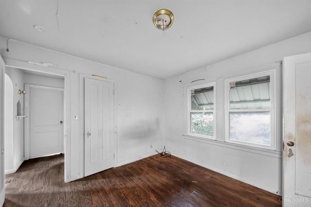 1824 Sterling Avenue, North College Hill, OH 45239