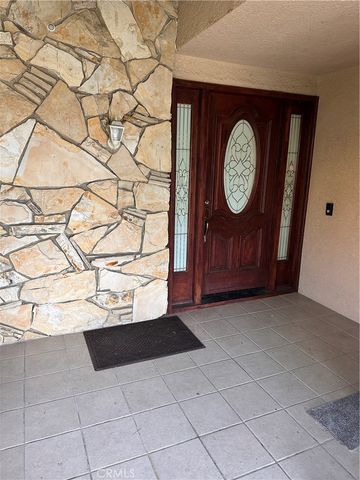19259 Kenya, Los Angeles, CA 91326