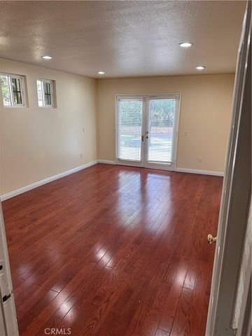 19259 Kenya, Los Angeles, CA 91326