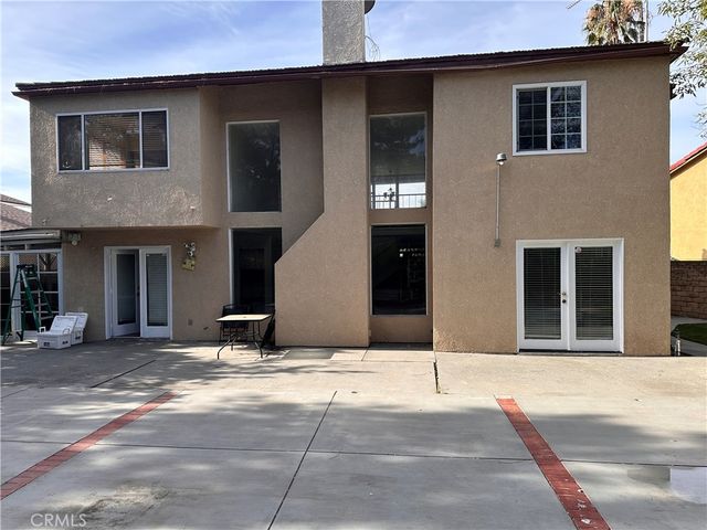 19259 Kenya, Los Angeles, CA 91326