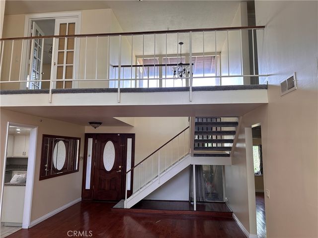 19259 Kenya, Los Angeles, CA 91326