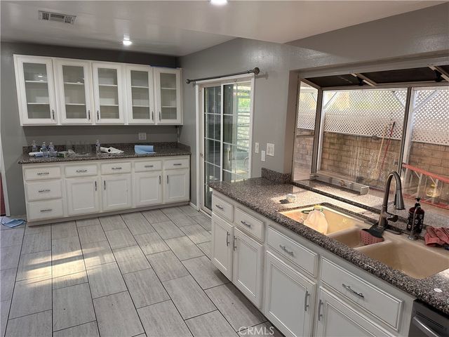 19259 Kenya, Los Angeles, CA 91326