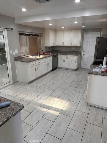 19259 Kenya, Los Angeles, CA 91326
