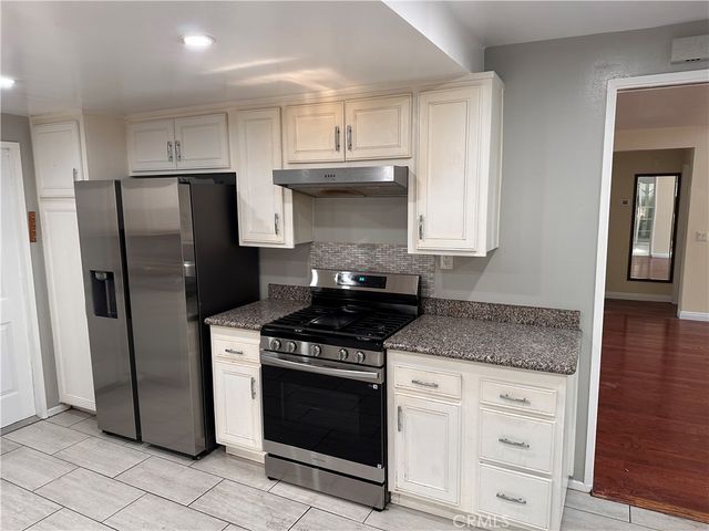 19259 Kenya, Los Angeles, CA 91326