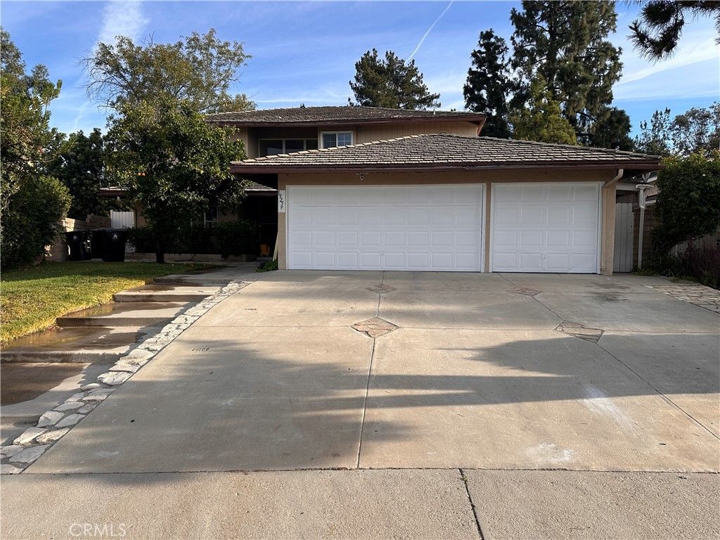 19259 Kenya, Los Angeles, CA 91326
