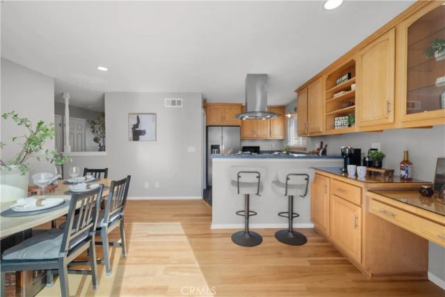 27939 Honeycomb, Saugus, CA 91350