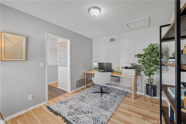 27939 Honeycomb, Saugus, CA 91350