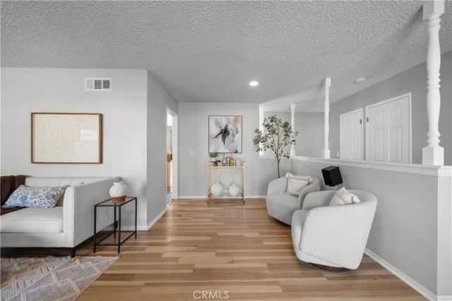 27939 Honeycomb, Saugus, CA 91350