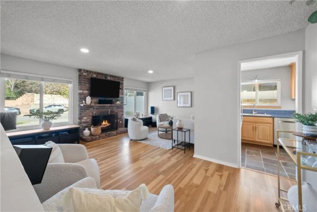 27939 Honeycomb, Saugus, CA 91350