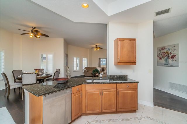 14 SOMERSET STREET 5C, Clearwater, FL 33767