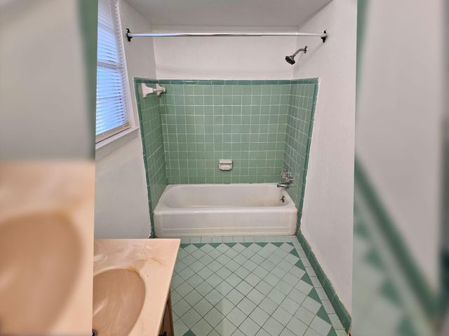 10007 Kittrell Street, Houston, TX 77034