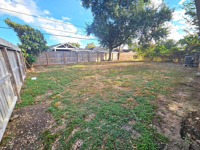 10007 Kittrell Street, Houston, TX 77034