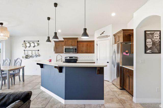 12827 S TORTOISE LN, Riverton, UT 84096