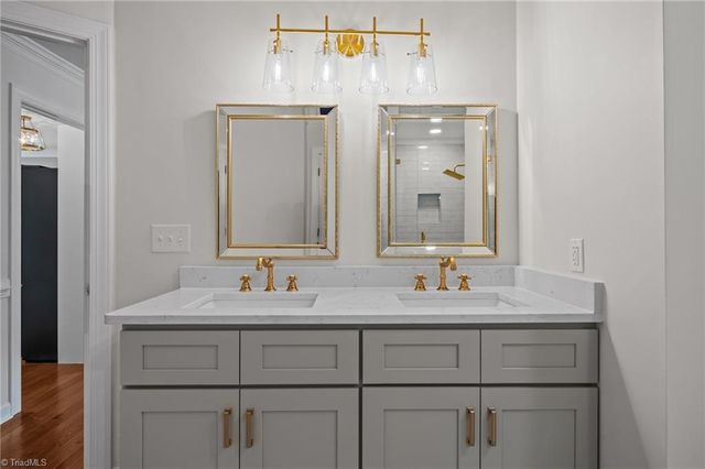 330 W Presnell Street 37, Asheboro, NC 27203