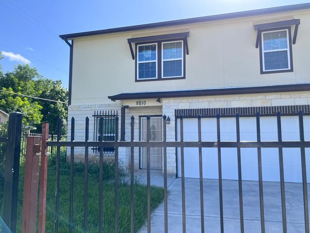 9210 Martell Street, Houston, TX 77051