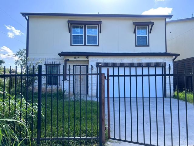 9210 Martell Street, Houston, TX 77051