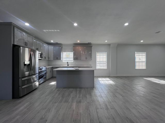 9210 Martell Street, Houston, TX 77051