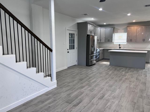 9210 Martell Street, Houston, TX 77051