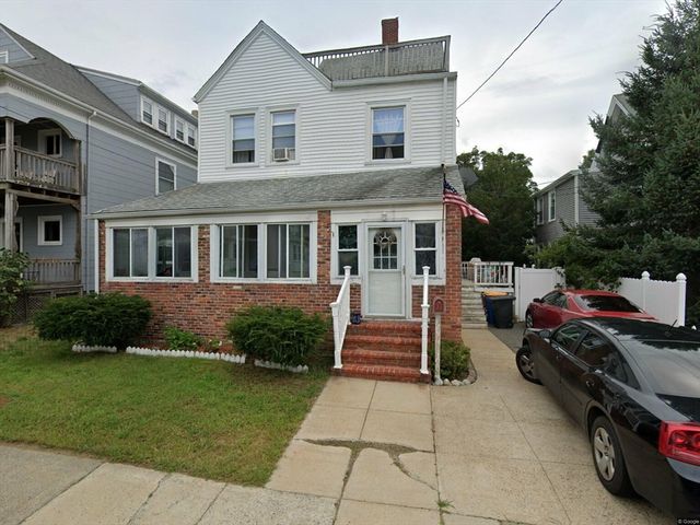 33 Dolphin Avenue, Winthrop, MA 02152