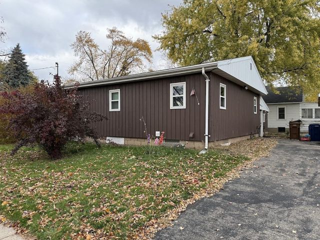 601 LONDON STREET, Menasha, WI 54052