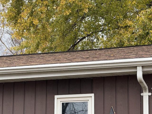 601 LONDON STREET, Menasha, WI 54052