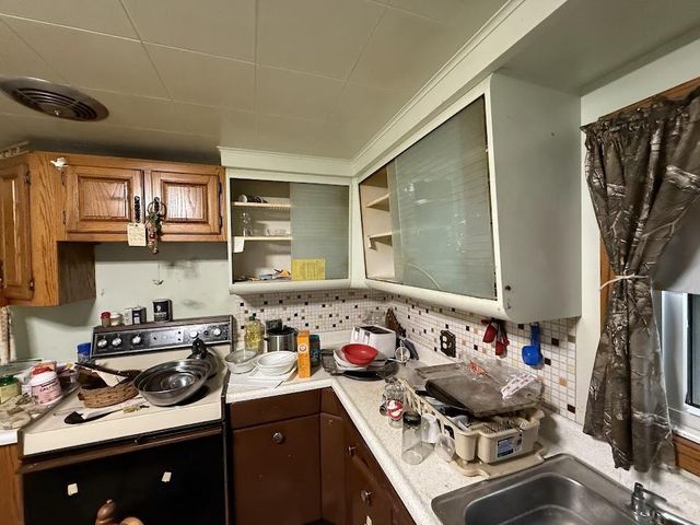 601 LONDON STREET, Menasha, WI 54052