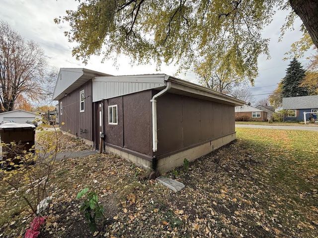 601 LONDON STREET, Menasha, WI 54052