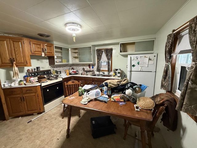 601 LONDON STREET, Menasha, WI 54052